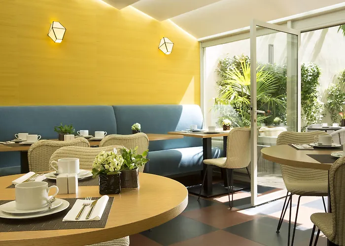 Hôtel A La Villa des Artistes Paris